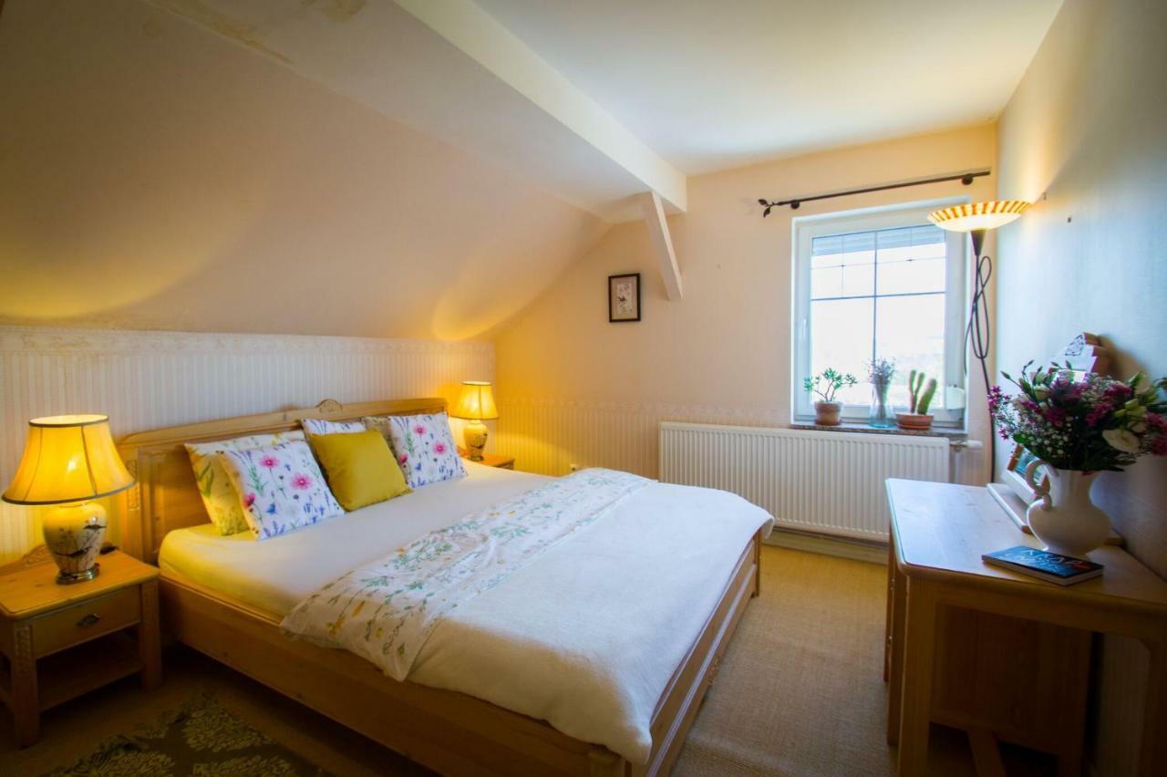 Apartmán U Mluvících Kamenů Stare Krecany Esterno foto